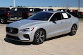 2024 Volvo S60 B5 Core Dark Theme